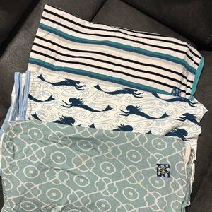 Kickee pants bamboo blankets